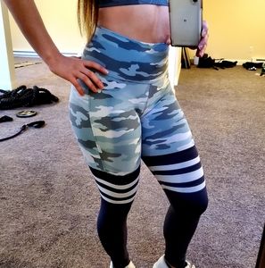 Camo Bombshell Sportwear yoga pants